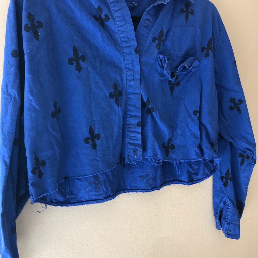 Cropped Blue Button Up - Picture 4 of 7